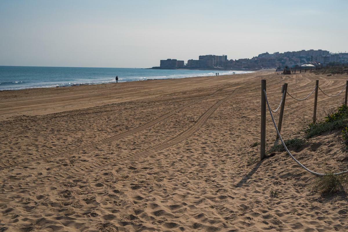 Apartment Sunny La Mata لا ماتا المظهر الخارجي الصورة